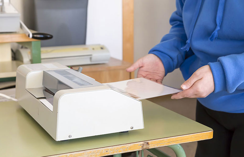 Complete guide to protecting prints with lamination